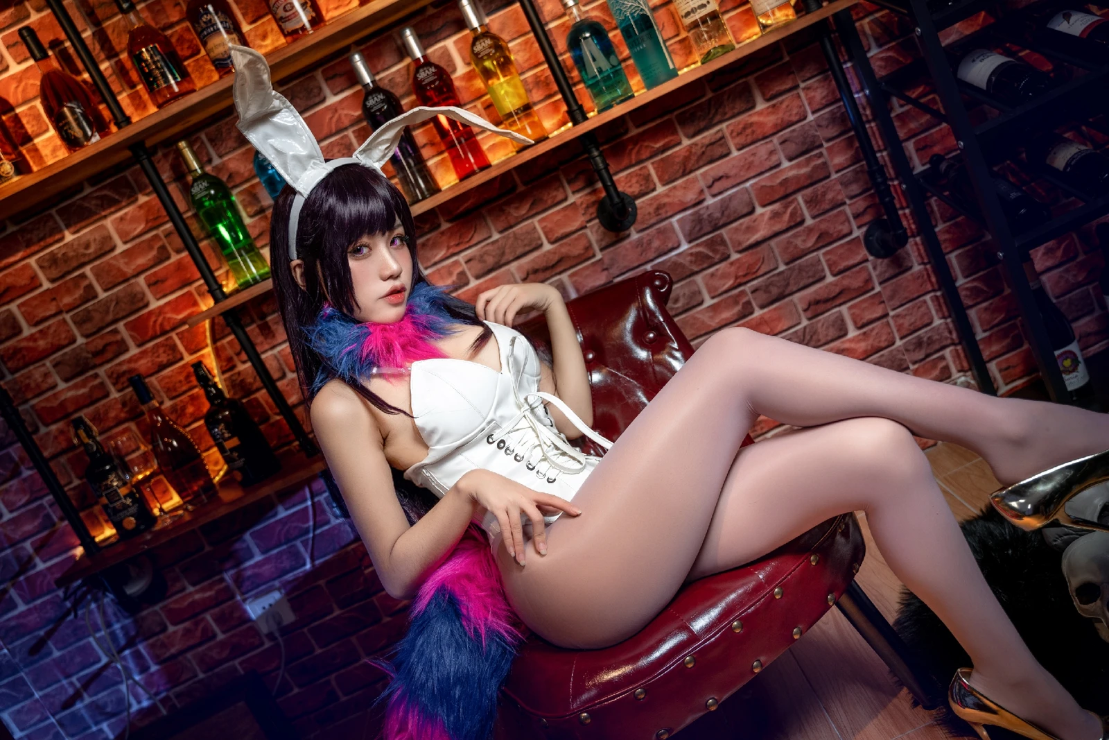 一笑芳香沁写真---恶魔姐姐-[30P-70MB]-3-1.webp